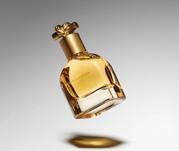 【動画】ボッテガ・ヴェネタのホリデー特設サイト。ラッピングやメッセージカードのサービスも