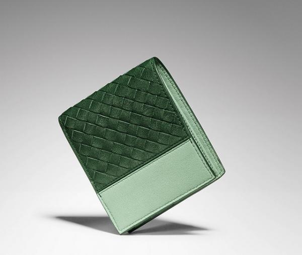 【動画】ボッテガ・ヴェネタのホリデー特設サイト。ラッピングやメッセージカードのサービスも