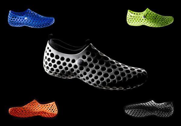 マーク・ニューソン手掛けたナイキスニーカー、復刻モデルが登場