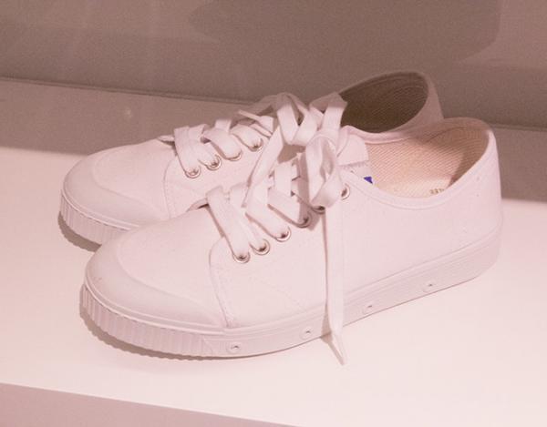 牡牛座2015年開運アイテムは白スニーカー【ムーン・リーのファッション×星占い特別版】