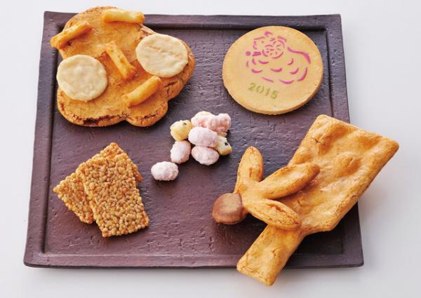 新宿伊勢丹食品フロアは“羊”だらけ！ワイン、羊羹、煎餅そろう