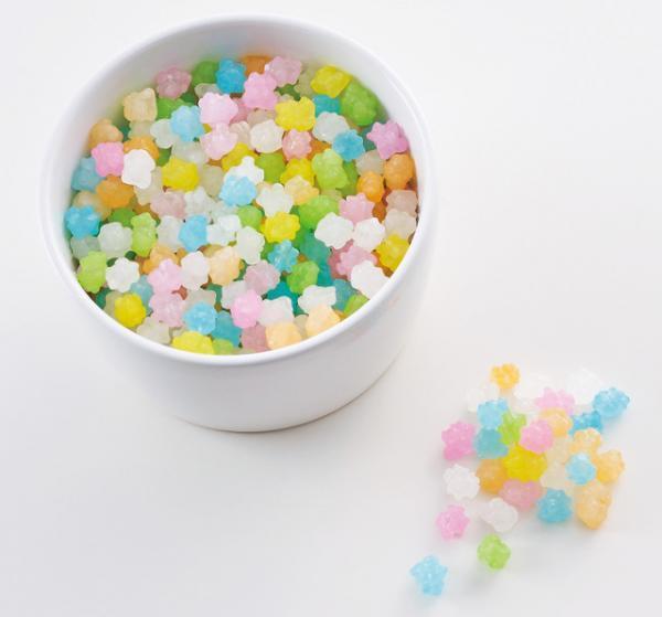 新宿伊勢丹食品フロアは“羊”だらけ！ワイン、羊羹、煎餅そろう