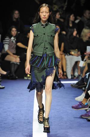 あらゆる要素をマッシュアップするサカイ【15SSウィメンズ】