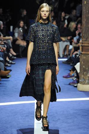 あらゆる要素をマッシュアップするサカイ【15SSウィメンズ】