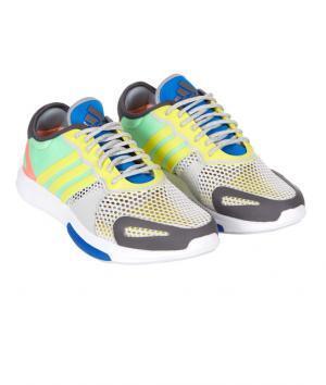 ステラ・マッカートニーが手掛ける新しいアディダス「ステラスポーツ」がデビュー