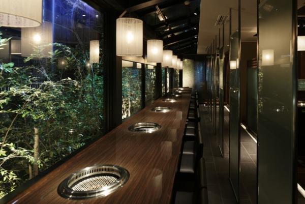 焼肉不毛の地・青山にスタイリッシュな焼肉店「焼肉 碧山」オープン