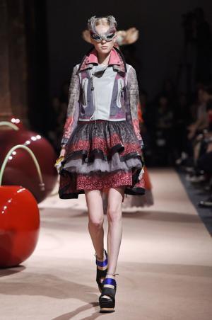 アンダーカバー、東京オペラシティで10月に展覧会開催