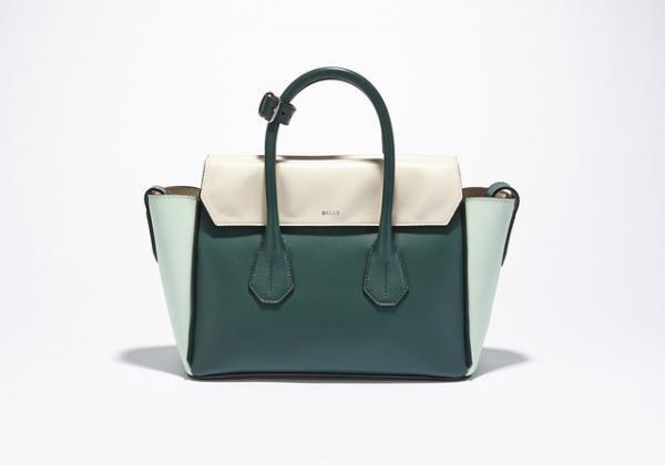 新生バリー、新宿伊勢丹に“ヒロイン”バッグストア期間限定オープン