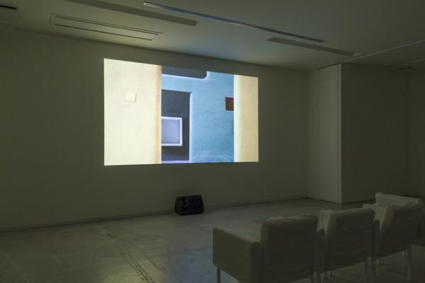 ホンマタカシがインドの街を写真と映像で表現する「Chandigarh」展、コスチュームナショナルで開催中