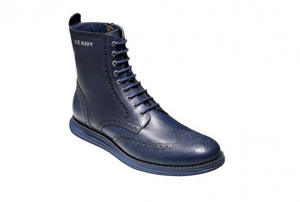 コールハーンのルナグランドがユニフォーム・エクスペリメントとコラボ