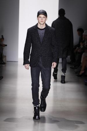 カルバン・クラインはパワフルにクラッシーに。メンズウエアの再構築【2015-16秋冬メンズ】