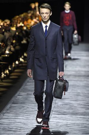 フォーマルの未来をつくるディオールオム【2015-16秋冬メンズ】