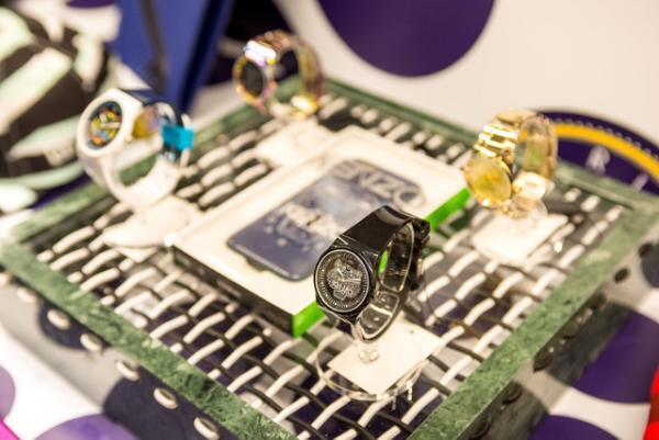 ケンゾー、新宿伊勢丹で新作“KALIFORNIA Mini”バッグ先行販売