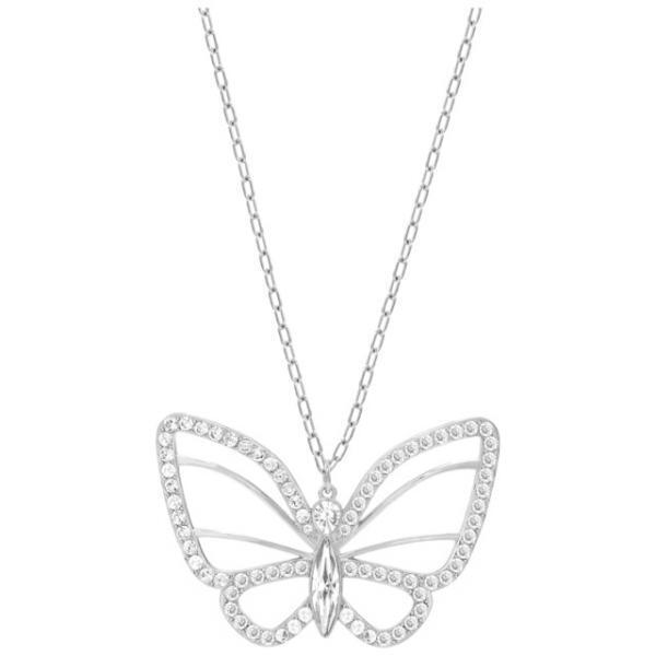 スワロフスキーが削り出したガラスの靴、映画『シンデレラ』に登場