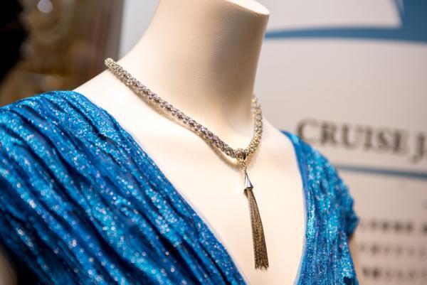 新宿伊勢丹、“豪華客船クルーズファッション”提案。船上パーティーはタダシショージと日本の匠