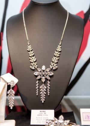 新宿伊勢丹、“豪華客船クルーズファッション”提案。船上パーティーはタダシショージと日本の匠