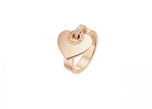 ブルガリに古代フォントとハートが永遠の愛伝える新ジュエリー