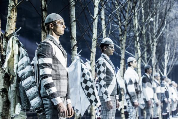 トム・ブラウンのモンクレールガム・ブルーはオリジナルダウンをパラダイムシフト【2015-16秋冬メンズ】