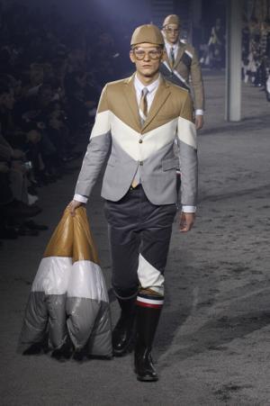 トム・ブラウンのモンクレールガム・ブルーはオリジナルダウンをパラダイムシフト【2015-16秋冬メンズ】