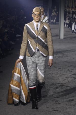 トム・ブラウンのモンクレールガム・ブルーはオリジナルダウンをパラダイムシフト【2015-16秋冬メンズ】