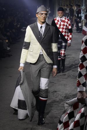 トム・ブラウンのモンクレールガム・ブルーはオリジナルダウンをパラダイムシフト【2015-16秋冬メンズ】