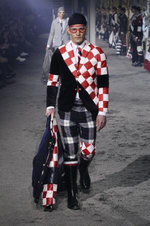 トム・ブラウンのモンクレールガム・ブルーはオリジナルダウンをパラダイムシフト【2015-16秋冬メンズ】