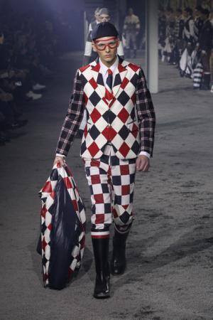 トム・ブラウンのモンクレールガム・ブルーはオリジナルダウンをパラダイムシフト【2015-16秋冬メンズ】