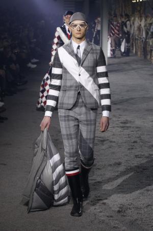 トム・ブラウンのモンクレールガム・ブルーはオリジナルダウンをパラダイムシフト【2015-16秋冬メンズ】