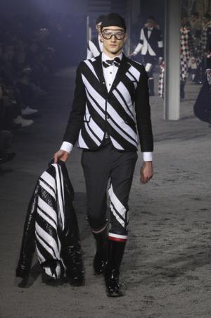 トム・ブラウンのモンクレールガム・ブルーはオリジナルダウンをパラダイムシフト【2015-16秋冬メンズ】