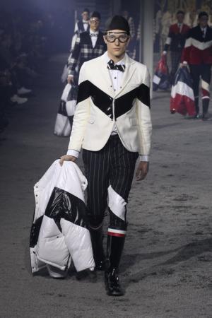 トム・ブラウンのモンクレールガム・ブルーはオリジナルダウンをパラダイムシフト【2015-16秋冬メンズ】