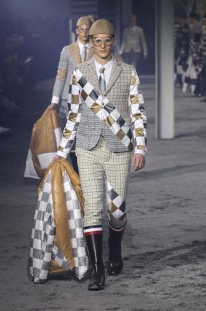 トム・ブラウンのモンクレールガム・ブルーはオリジナルダウンをパラダイムシフト【2015-16秋冬メンズ】