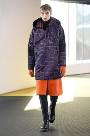 ケンゾーはエスニックフューチャーで宇宙に思いを馳せる【2015-16秋冬メンズ】