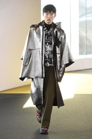 ケンゾーはエスニックフューチャーで宇宙に思いを馳せる【2015-16秋冬メンズ】