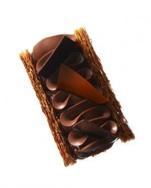 ピエール・エルメ青山のバー・ショコラがリニューアル。ショコラを堪能する空間へ