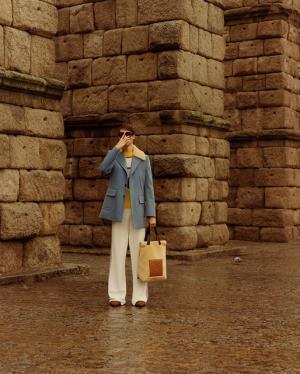 ロエベが描くフェミニンタッチのモダニティー【2015-16秋冬メンズ】