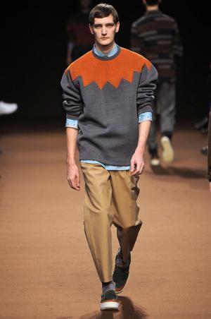 リラックスとフォークロアを調合したkolorらしいスタイル【2015-16秋冬メンズ】