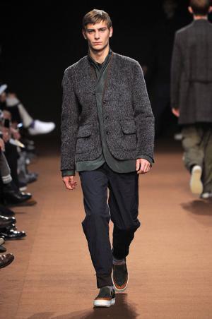 リラックスとフォークロアを調合したkolorらしいスタイル【2015-16秋冬メンズ】