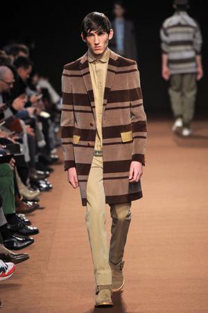 リラックスとフォークロアを調合したkolorらしいスタイル【2015-16秋冬メンズ】