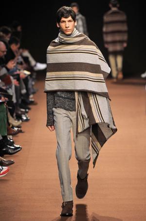 リラックスとフォークロアを調合したkolorらしいスタイル【2015-16秋冬メンズ】