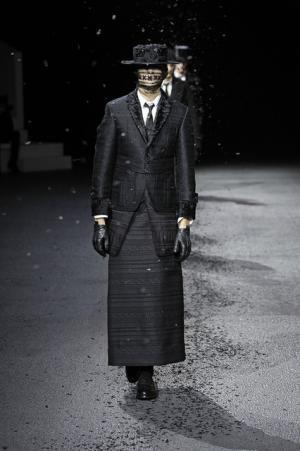 儚い一生をテーラードで捉えるトムブラウンニューヨーク【15-16AWメンズ】