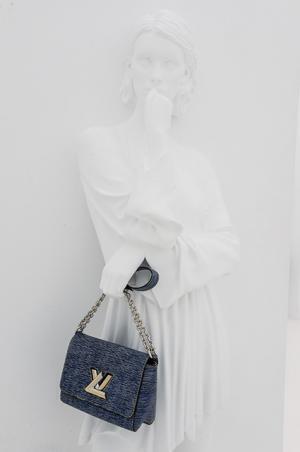 ニコラのルイ・ヴィトンの創造巡る展覧会第2弾、LAで開催。15SSショー体感