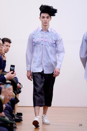 ストライプが織り成すフレッシュなコムデギャルソン・シャツ【2015-16秋冬メンズ】