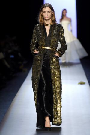 ゴルチエの“Oui”と言わせる61体のマリエ【15SSオートクチュール】