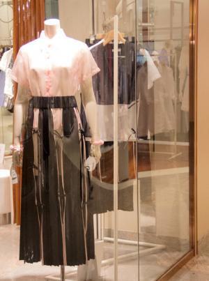 女子校出身デザイナーの“女子高生ルック”も！新宿伊勢丹に気鋭のクリエーター集結