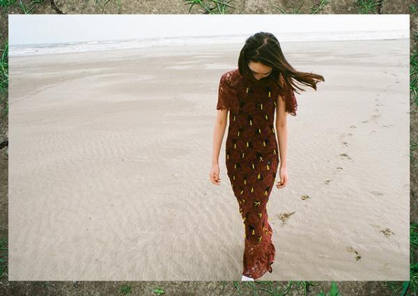 女子校出身デザイナーの“女子高生ルック”も！新宿伊勢丹に気鋭のクリエーター集結