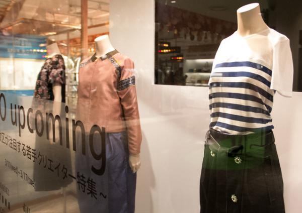 女子校出身デザイナーの“女子高生ルック”も！新宿伊勢丹に気鋭のクリエーター集結