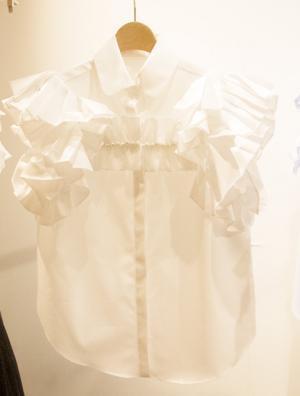 女子校出身デザイナーの“女子高生ルック”も！新宿伊勢丹に気鋭のクリエーター集結