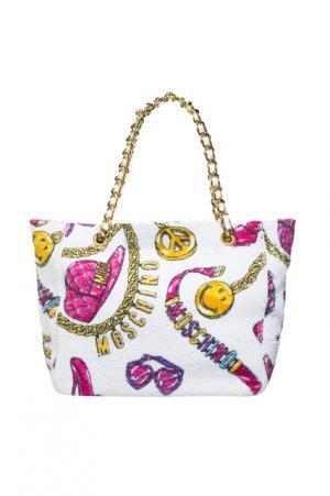 ショーの翌日から15AWを日本最速で発売。モスキーノ阪急うめだ店がリニューアル