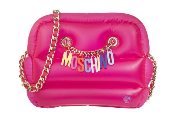 ショーの翌日から15AWを日本最速で発売。モスキーノ阪急うめだ店がリニューアル