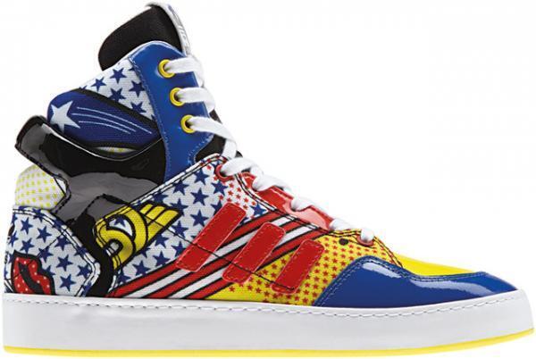 アディダスオリジナルスbyリタ・オラ、彼女の積極性や楽天主義をアメコミ表現